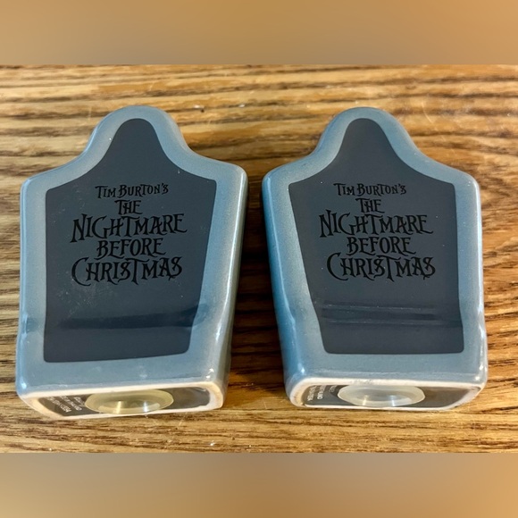Disney The Nightmare Before Christmas Salt & Pepper Shakers - Headstone Shape - Picture 2 of 7